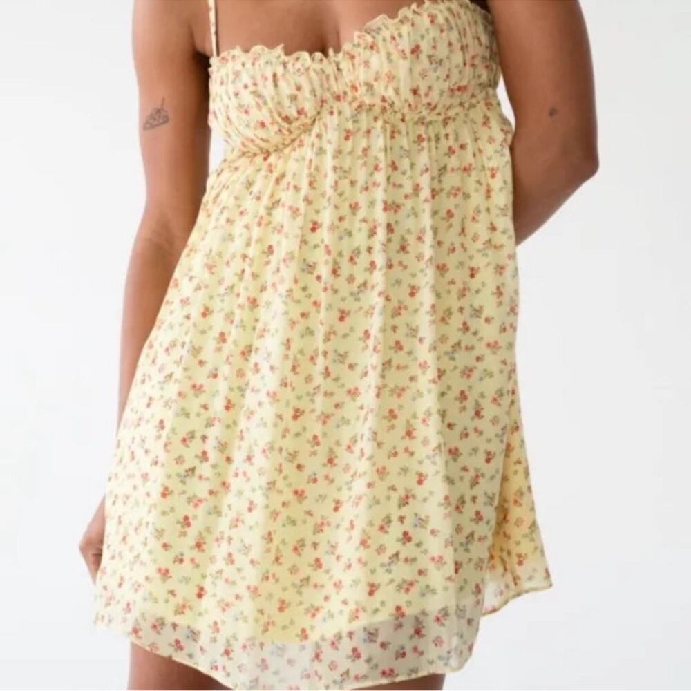 RUMORED Floral Yellow Spaghetti Strap Dress
